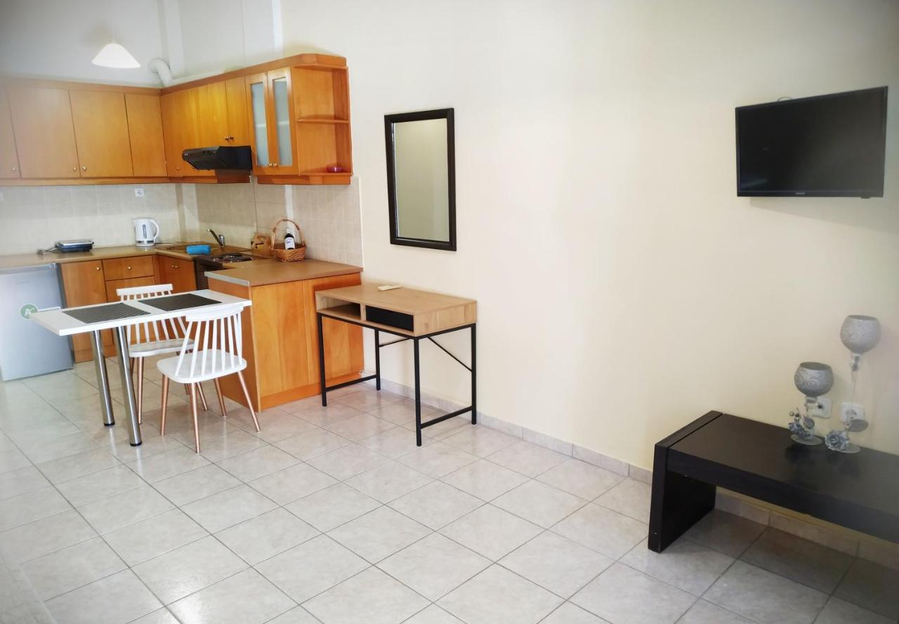 Oscar Studio Kalamata City Centre Экстерьер фото